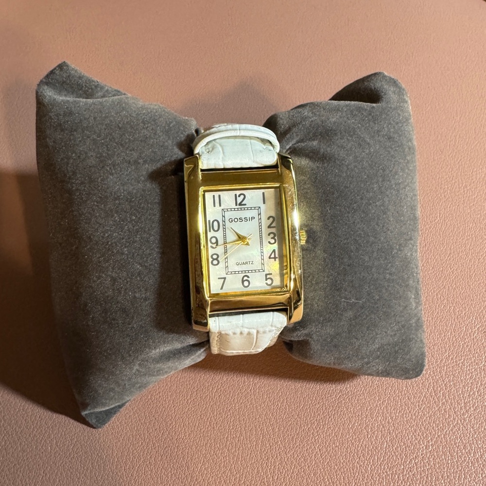 Gossip Gold Tone Watch with White Genuine Leather Band